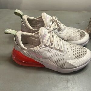 Nike girl max youth 5.5 neon pink and white